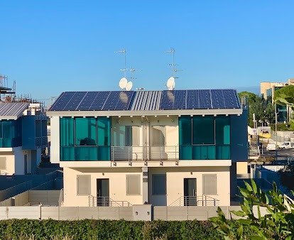 Tejado con placas solares